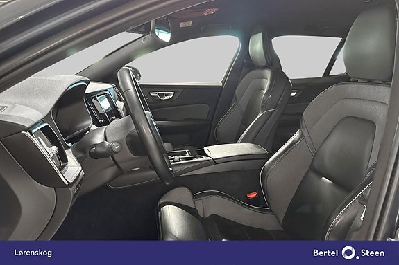 Volvo V60 10 of 28