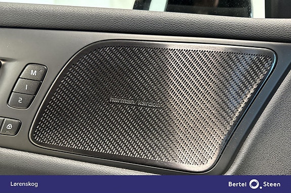 Volvo V60 13 of 28
