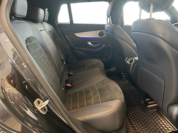 Mercedes-Benz EQC400 19 of 30