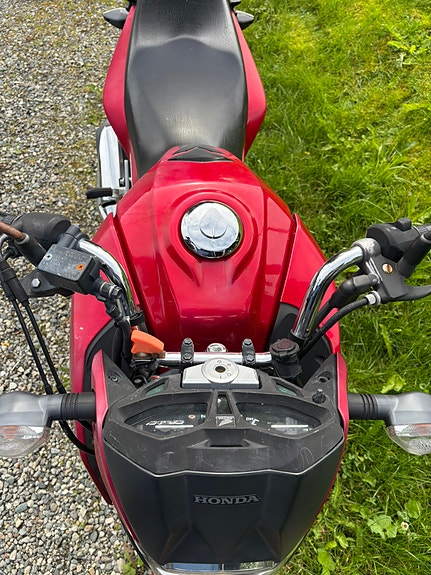 Honda CB 125F 5 of 14