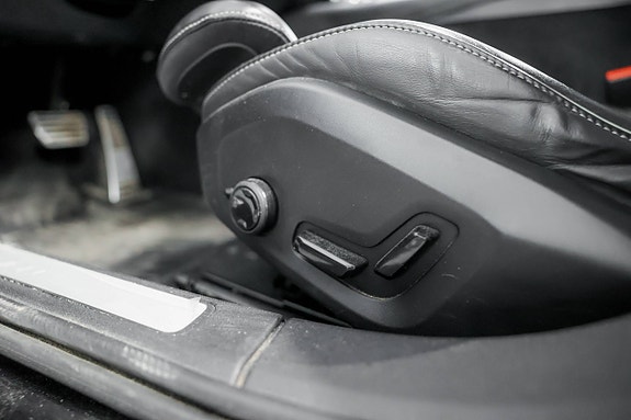 Volvo V60 13 of 22