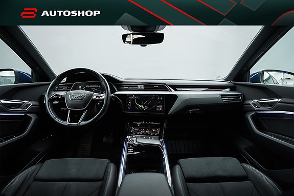 Audi e-tron 28 of 30