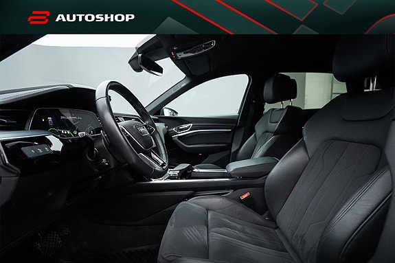 Audi e-tron 13 of 30