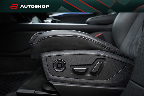 Audi e-tron 14 of 30
