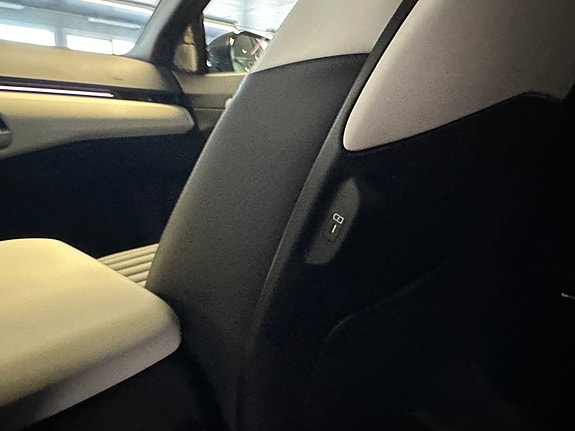 Kia EV4 27 of 30