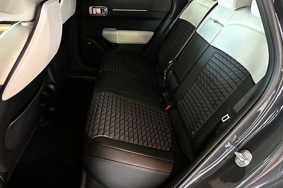 Kia EV4 16 of 30