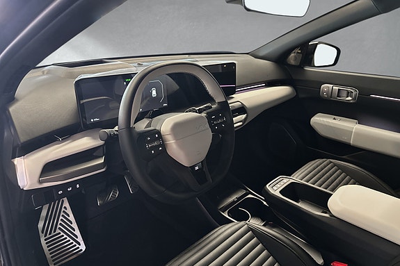 Kia EV4 14 of 30