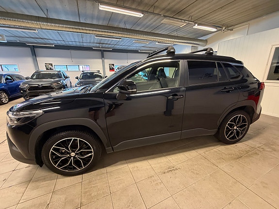 Toyota Corolla Cross 12 of 24