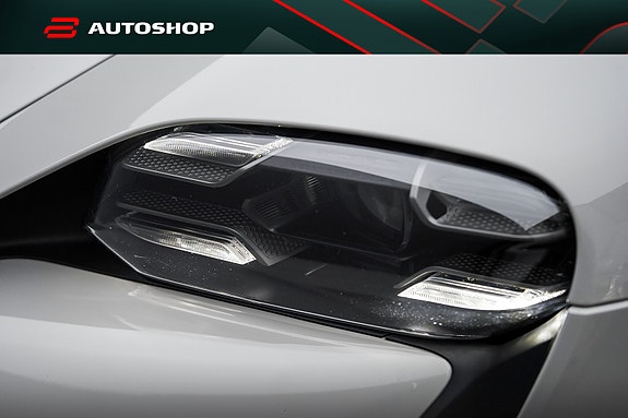 Porsche Taycan Sport Turismo 13 of 30