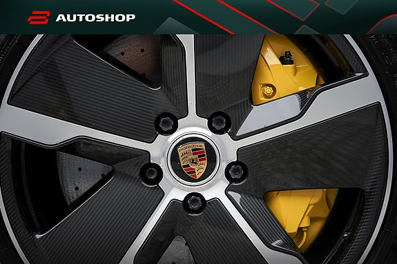 Porsche Taycan Sport Turismo 3 of 30