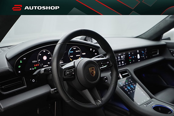 Porsche Taycan Sport Turismo 27 of 30