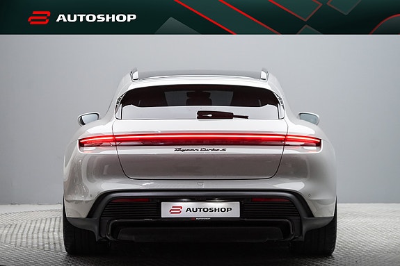 Porsche Taycan Sport Turismo 14 of 30