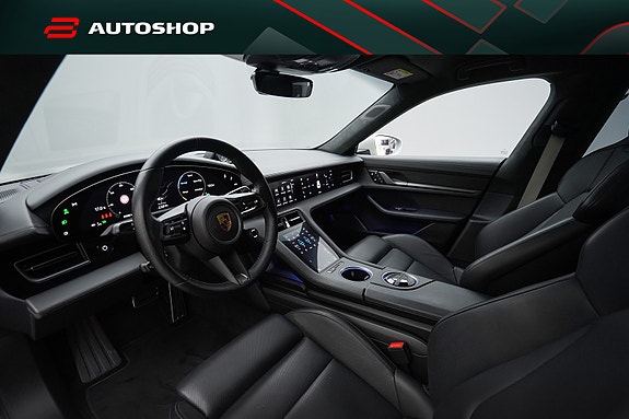 Porsche Taycan Sport Turismo 9 of 30