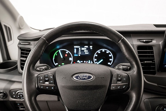 Ford Transit 9 of 27