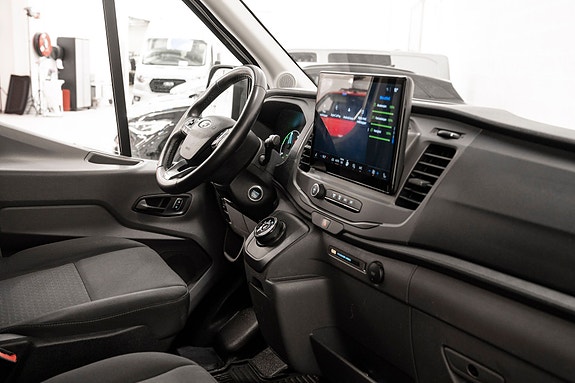 Ford Transit 22 of 27