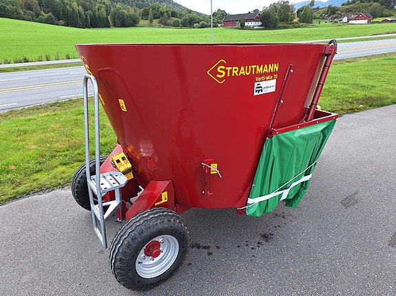 Strautmann fullforvogn på 7 m3. 13 of 13