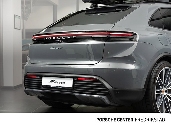 Porsche Macan 6 of 30