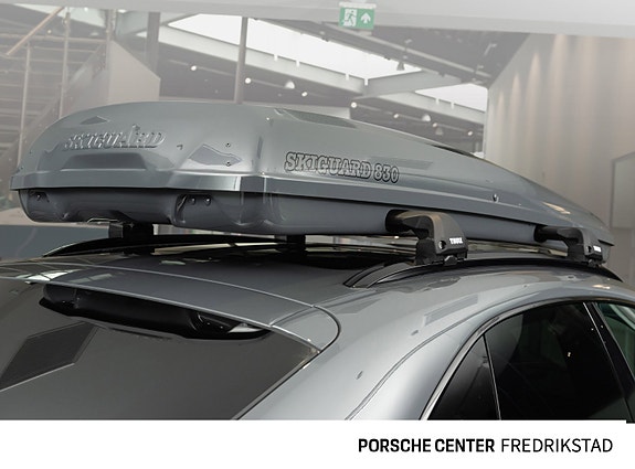 Porsche Macan 10 of 30