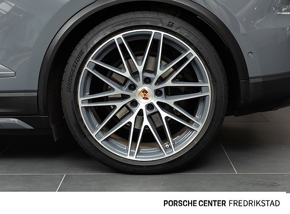 Porsche Macan 20 of 30