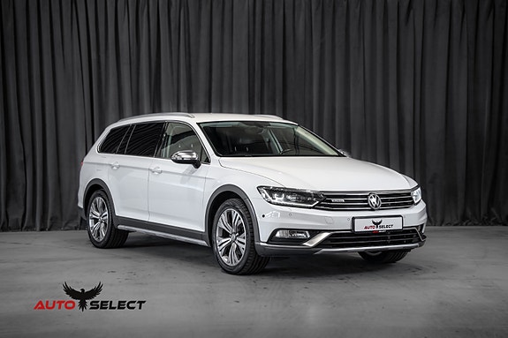 Volkswagen Passat Alltrack 4 of 30