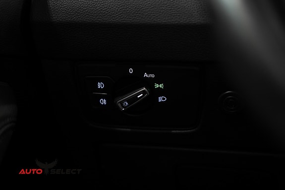 Volkswagen Passat Alltrack 27 of 30