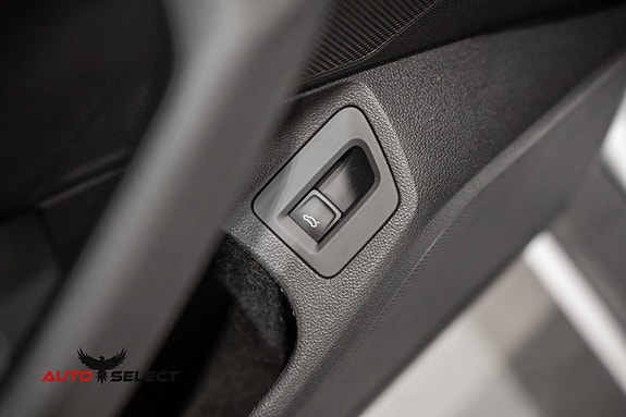 Volkswagen Passat Alltrack 22 of 30