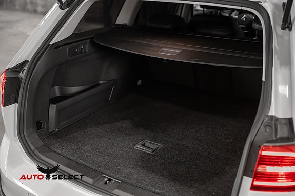 Volkswagen Passat Alltrack 11 of 30