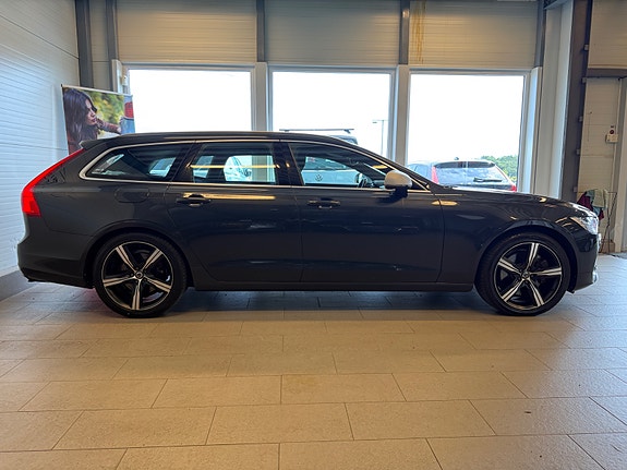 Volvo V90 4 of 30