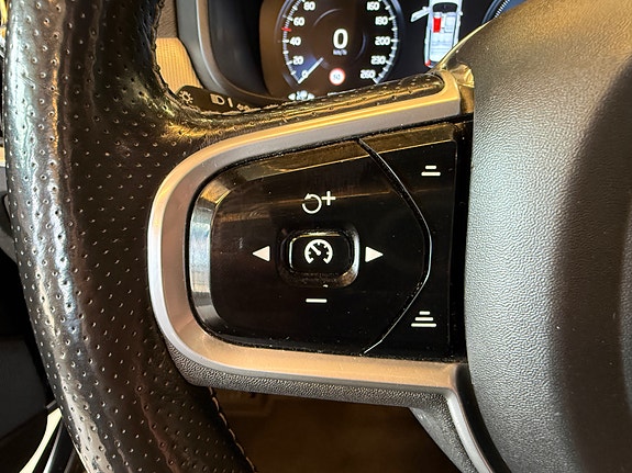 Volvo V90 16 of 30