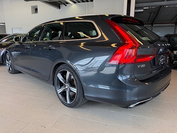 Volvo V90 5 of 30
