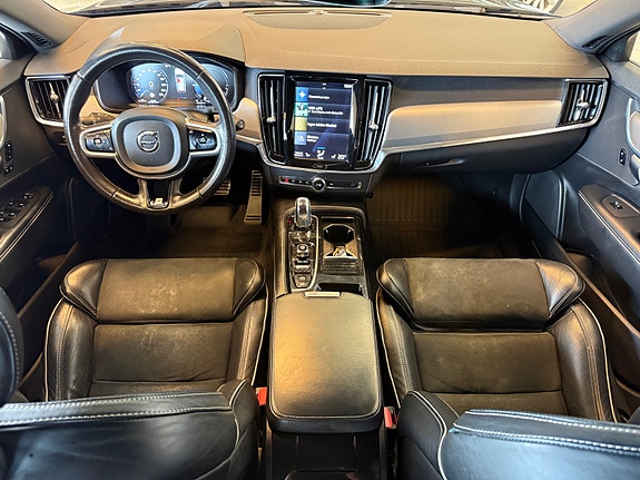 Volvo V90 21 of 30