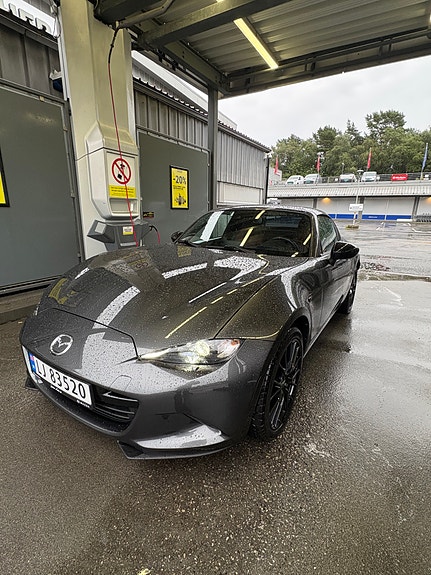 Mazda MX-5 6 of 17