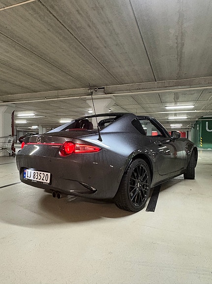 Mazda MX-5 11 of 17