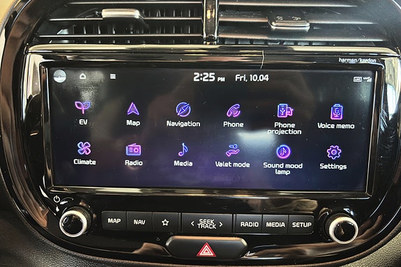 Kia e-Soul 25 of 29