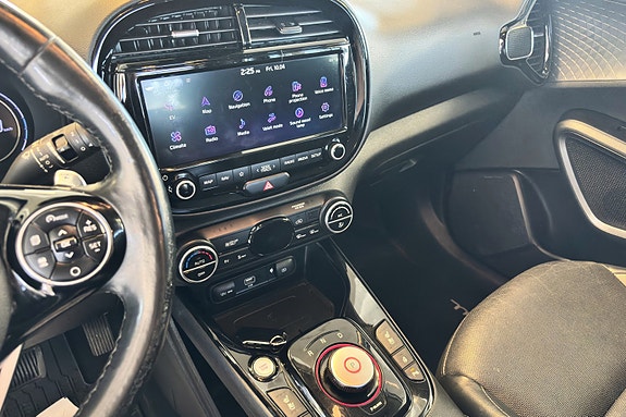 Kia e-Soul 21 of 29