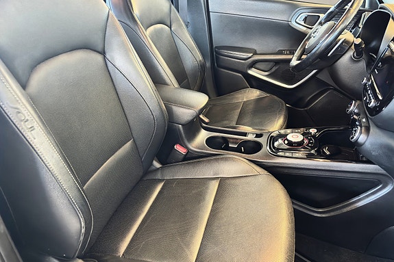 Kia e-Soul 12 of 29