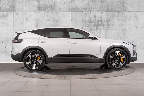 Polestar 3 8 of 30