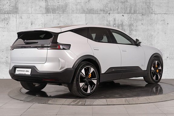 Polestar 3 7 of 30