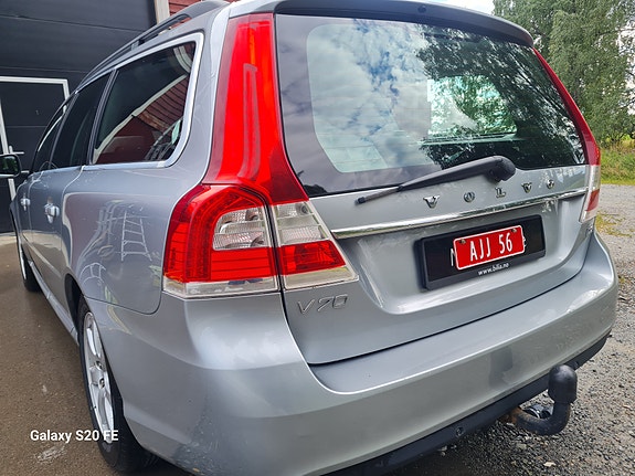 Volvo V70 9 of 16