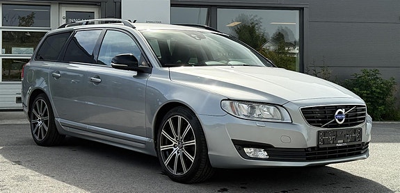 Volvo V70 3 of 24