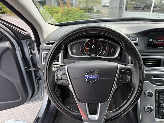 Volvo V70 16 of 24