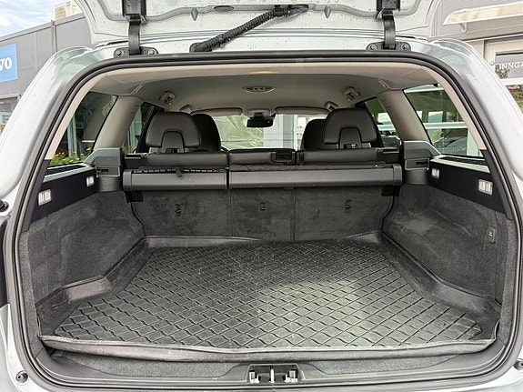 Volvo V70 7 of 24