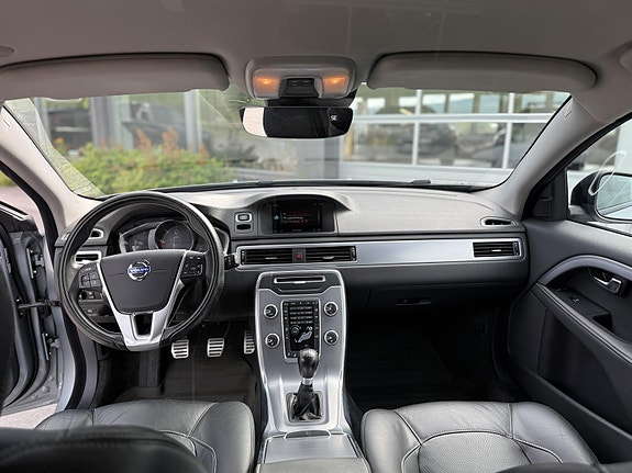 Volvo V70 15 of 24