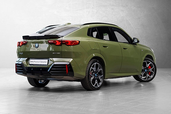 BMW iX2 6 of 30