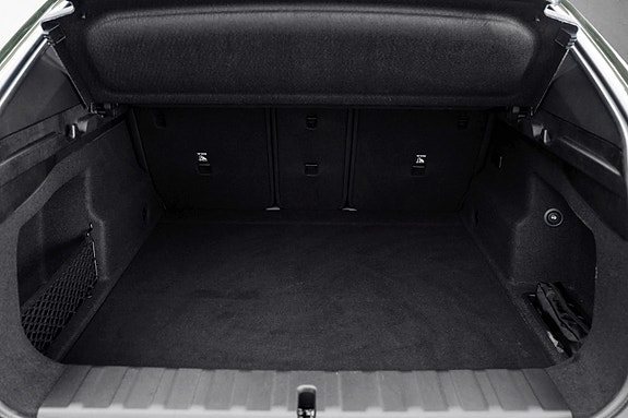 BMW iX2 25 of 30