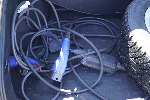Toyota Prius 10 of 30