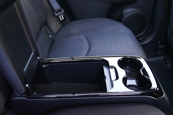 Toyota Prius 19 of 30