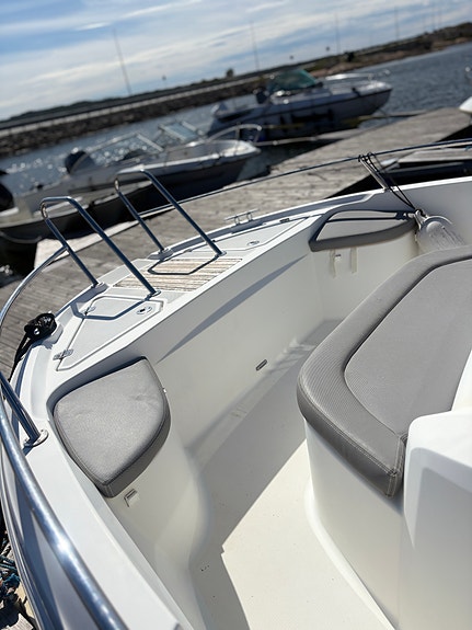 Beneteau Barracuda 7  | Suzuki 200HK | Kun 630 timer | Perfekt fiske- og turbåt 14 of 22