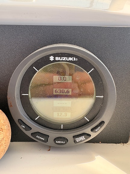 Beneteau Barracuda 7  | Suzuki 200HK | Kun 630 timer | Perfekt fiske- og turbåt 7 of 22