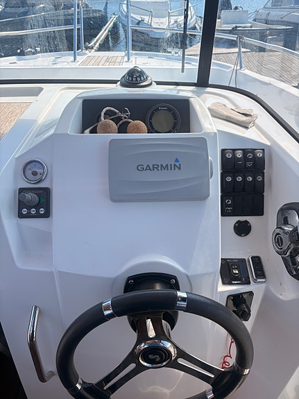 Beneteau Barracuda 7  | Suzuki 200HK | Kun 630 timer | Perfekt fiske- og turbåt 6 of 22
